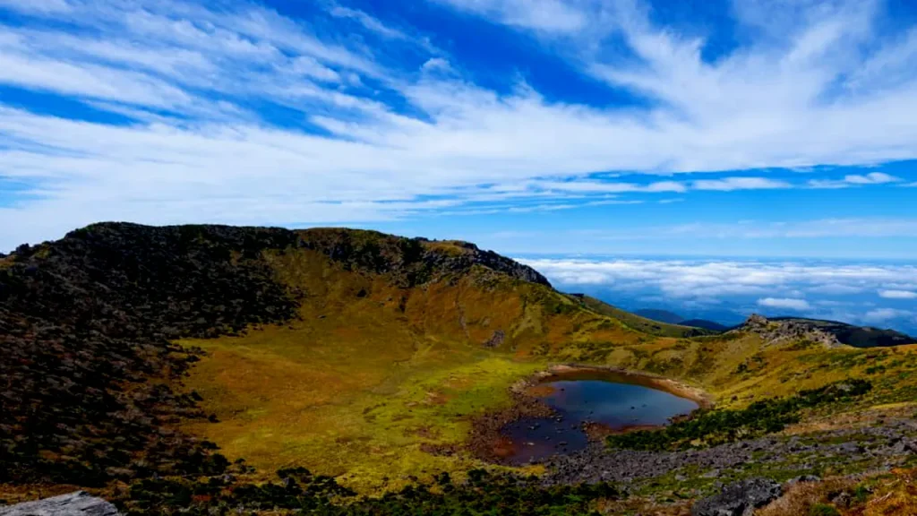 Mie Instan Bikin Gunung Tertinggi di Korea Selatan Ambyar, Seriusan?