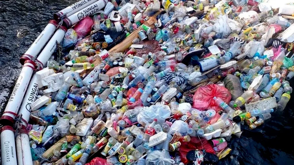 5 Sumber Plastik yang Paling Sering Dikonsumsi di Indonesia