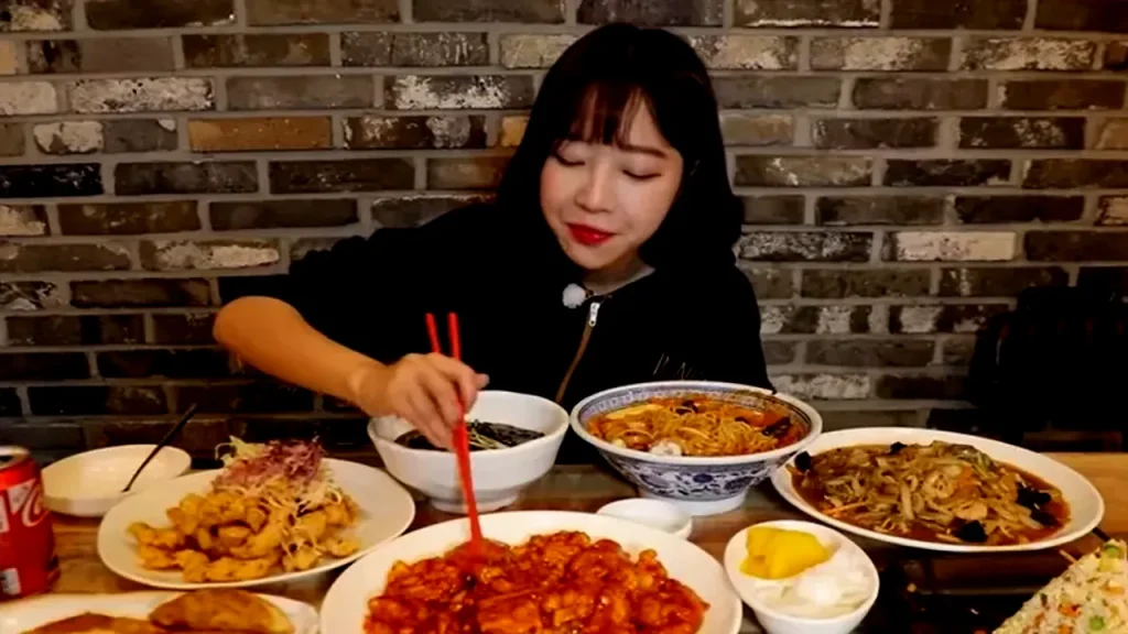 Tzuyang YouTuber Mukbang Korea yang Dibully Mantan Pacar