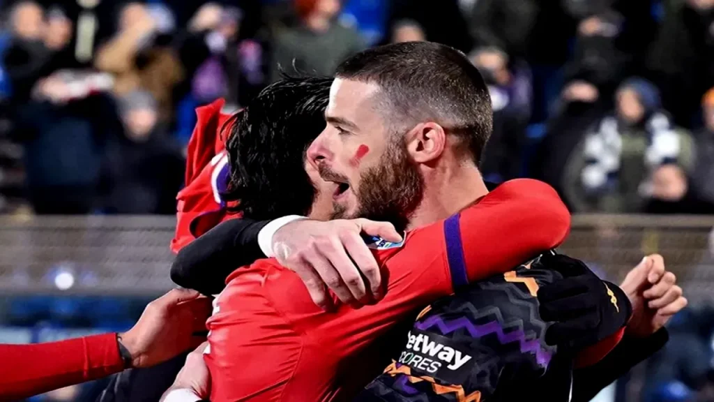 De Gea Selamatkan Fiorentina dengan Triple Save